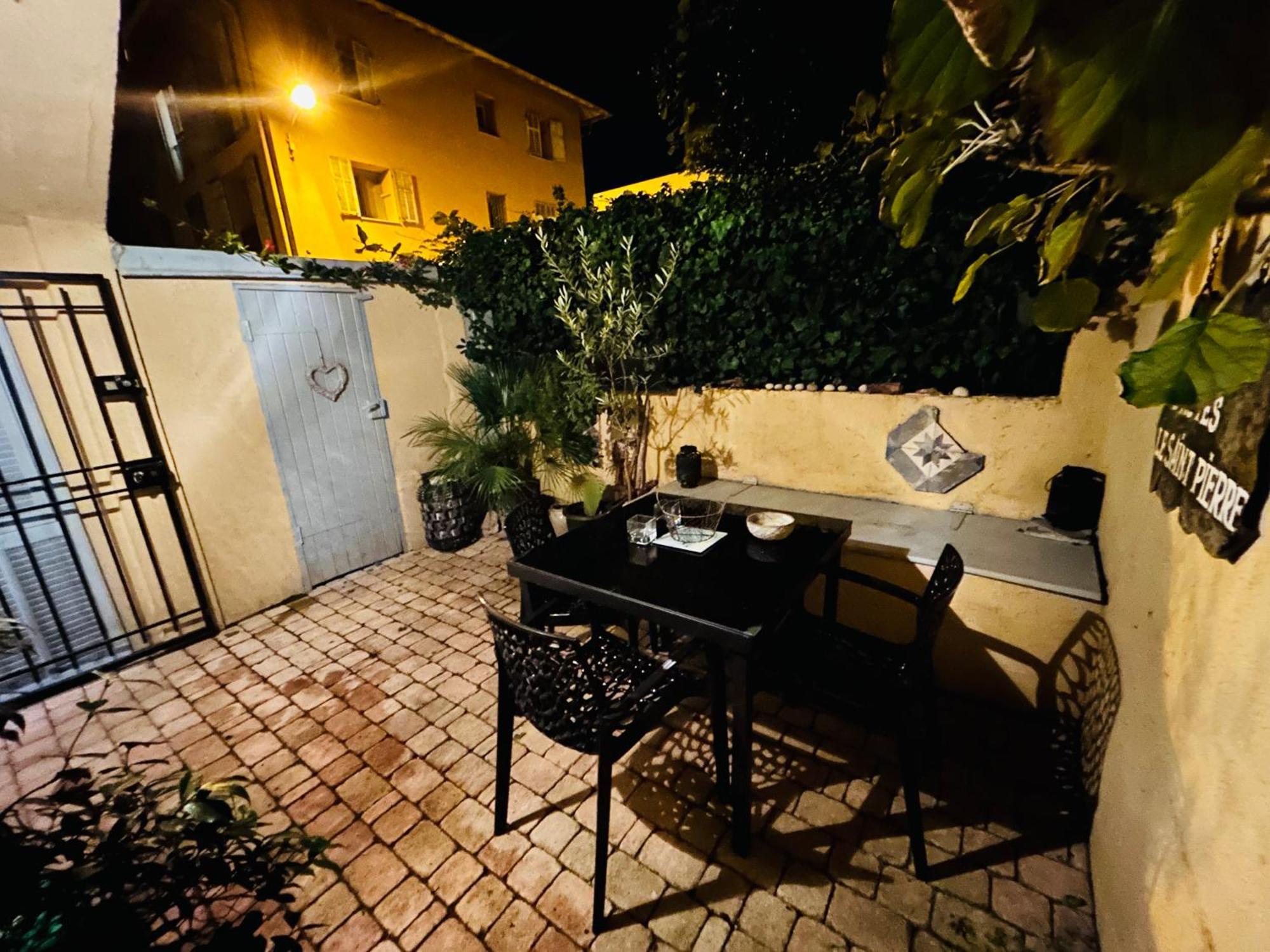 Charmante 3 Zimmer, Stadtwohnung Menton Eksteriør billede